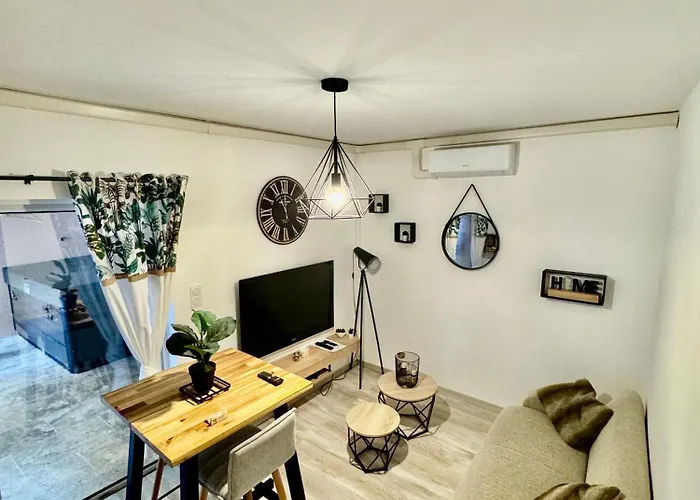 Alena Apartman *
